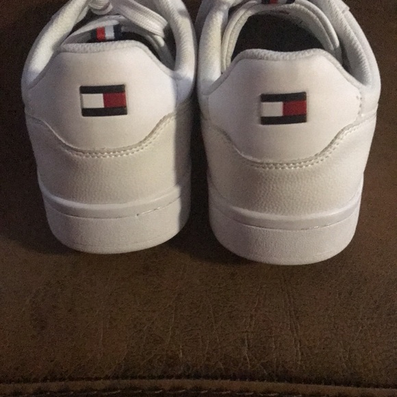 I am Selling new Tommy Hilfiger shoes for cheap - Picture 7 of 11